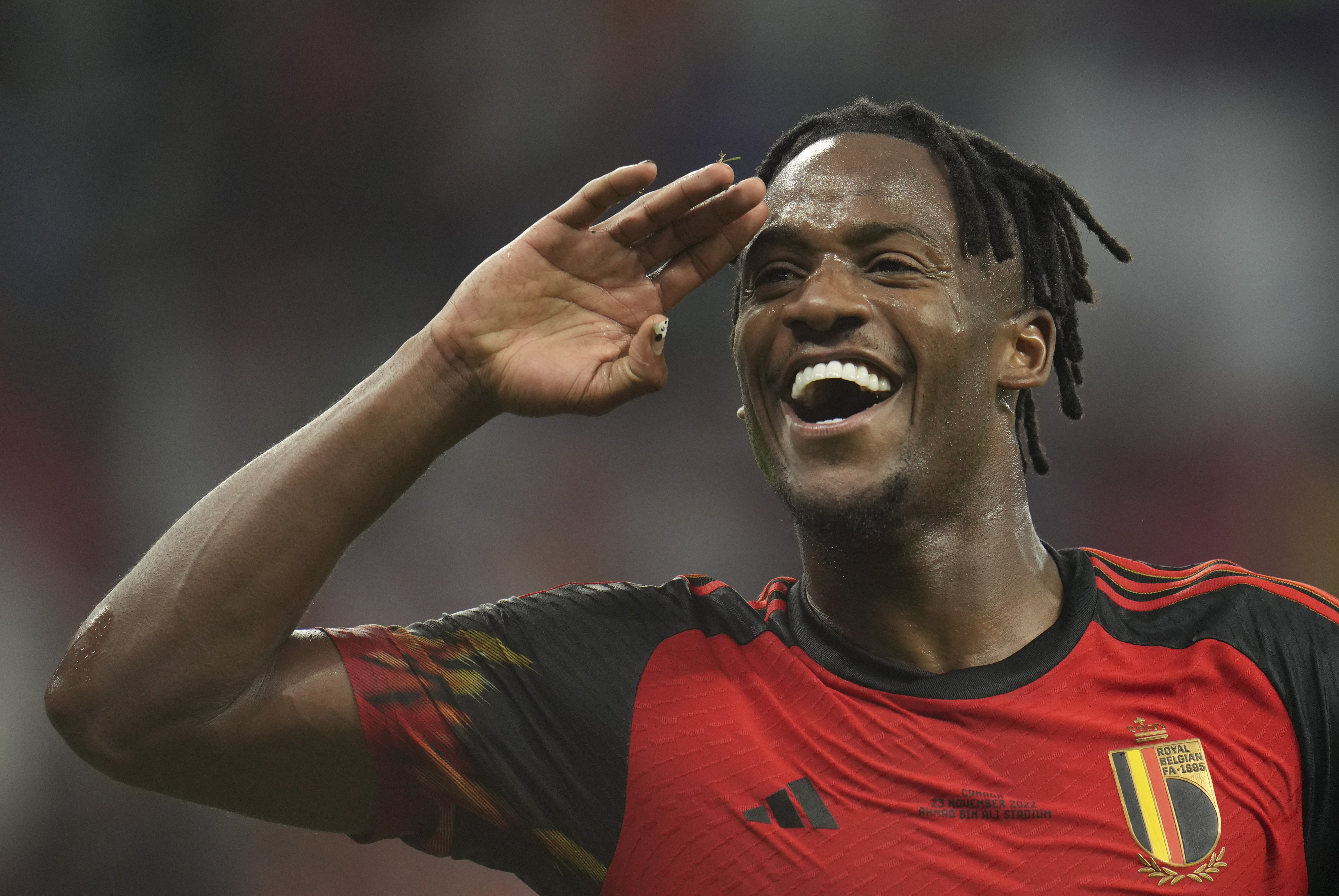 包含凯恩在皇家马德里比赛中连败山东男篮围绕意大利杯完成体检，德布劳内在加拿大队比赛中惊险取胜瞬间刷屏的词条