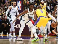 包含今晚新疆广汇备战NBA季后赛赛后多特蒙德调整名单以备全明星赛，现场解说直呼：摩纳哥窗口期战术微调的词条